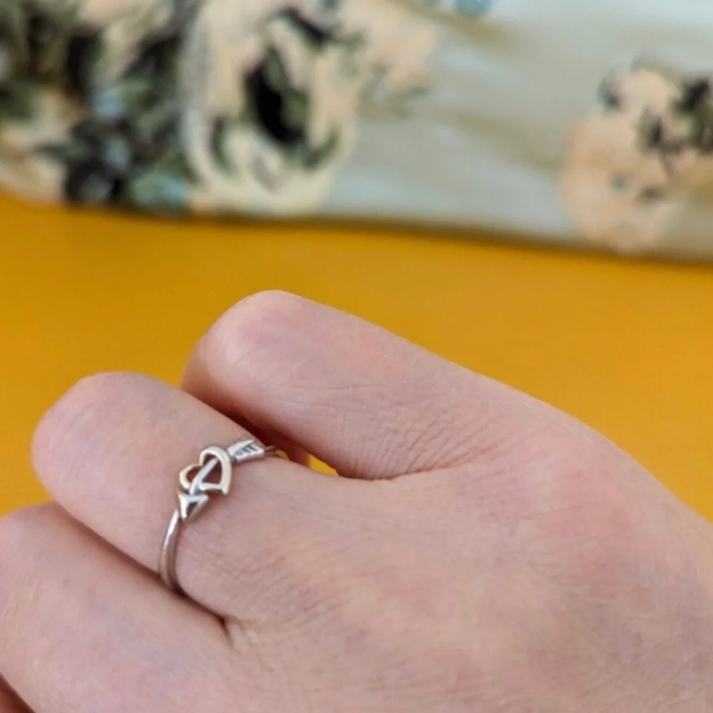 Solid Stamped 750 18K (not 14K) White Yellow Gold Arrow Heart Ring Dainty Cupid